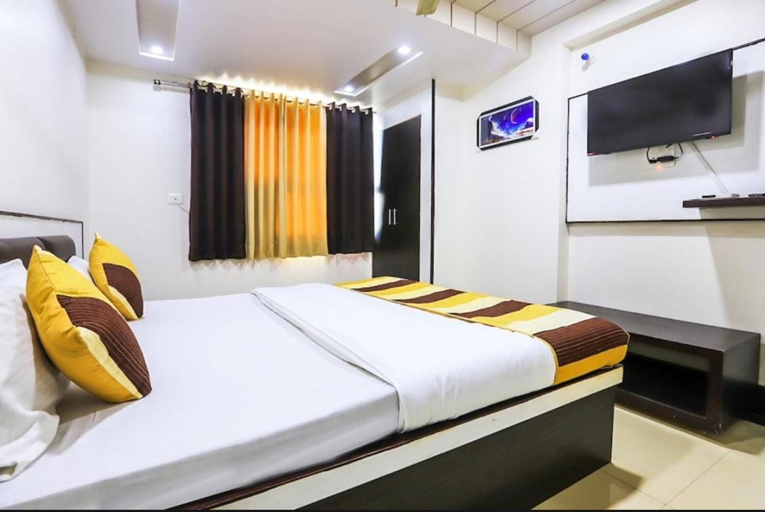 Venus Hotel 5 Minute Walking Distance From Dargah Аджмер Екстериор снимка