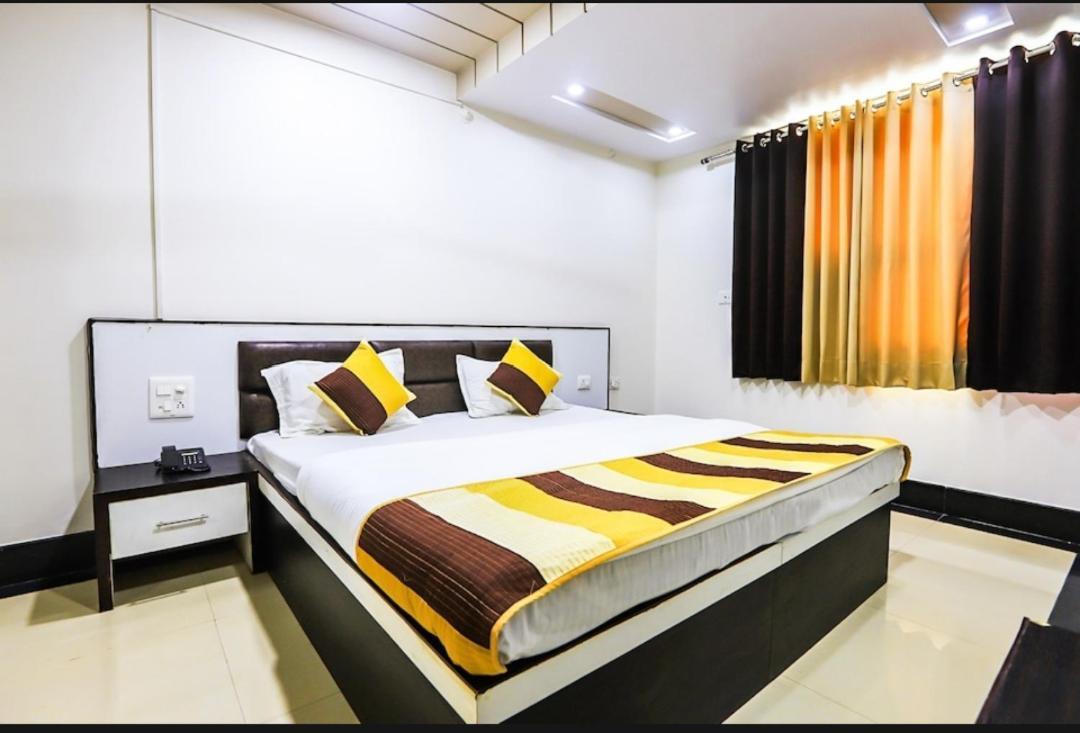 Venus Hotel 5 Minute Walking Distance From Dargah Аджмер Екстериор снимка